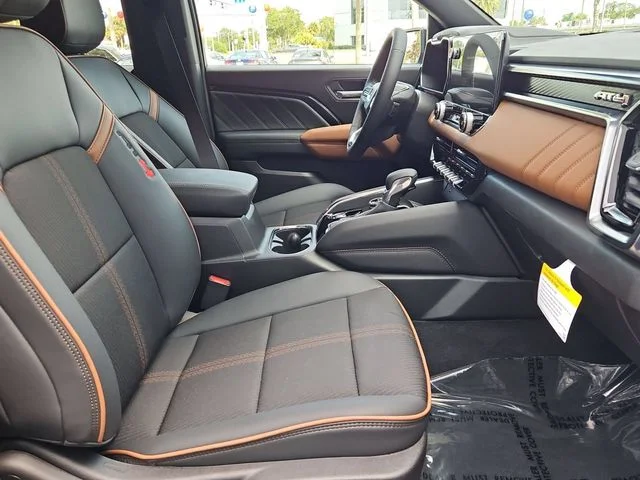 Nuevos GMC CANYON à Estados chez autogozo