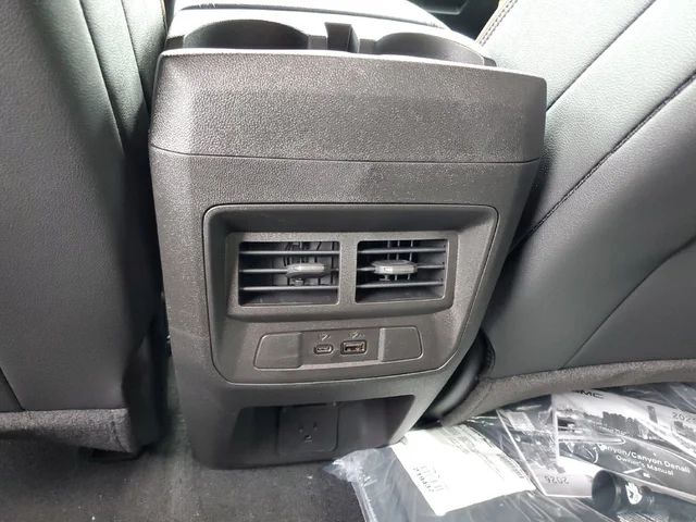 Nuevos GMC CANYON à Estados chez autogozo