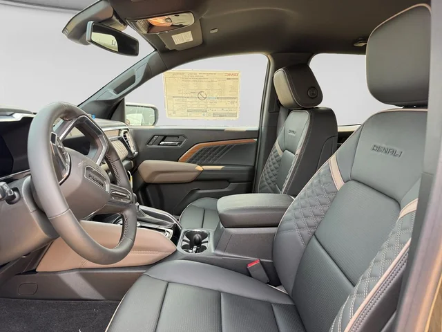 Nuevos GMC CANYON à Estados chez autogozo