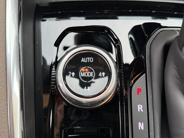 Nuevos GMC CANYON à Estados chez autogozo