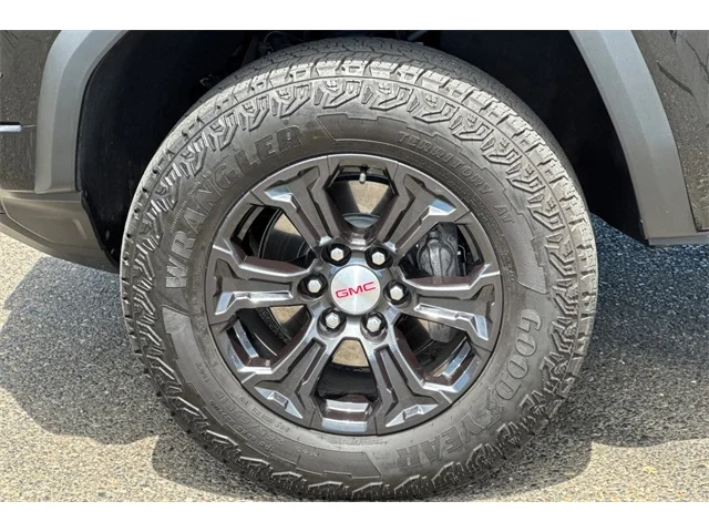 SEMINUEVOS GMC Canyon at ELK GROVE in Elk Grove Buick GMC