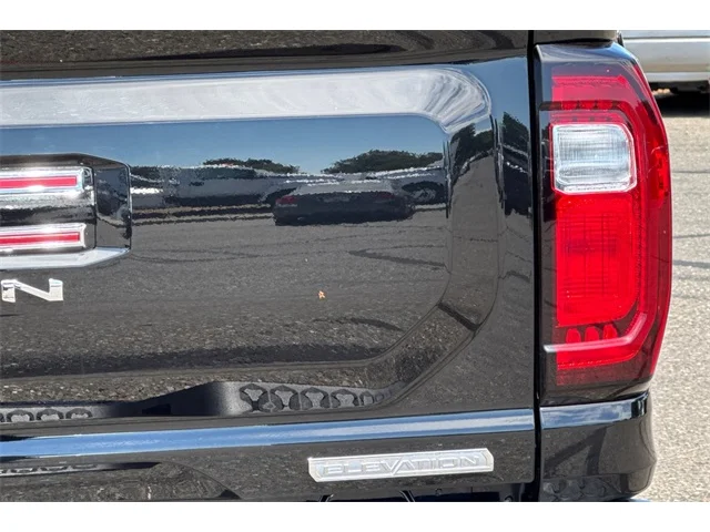 SEMINUEVOS GMC Canyon at ELK GROVE in Elk Grove Buick GMC