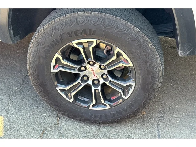 SEMINUEVOS GMC Canyon at ELK GROVE in Elk Grove Buick GMC