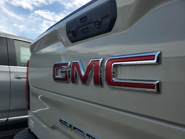 Nuevos GMC SIERRA 1500 à Estados chez autogozo