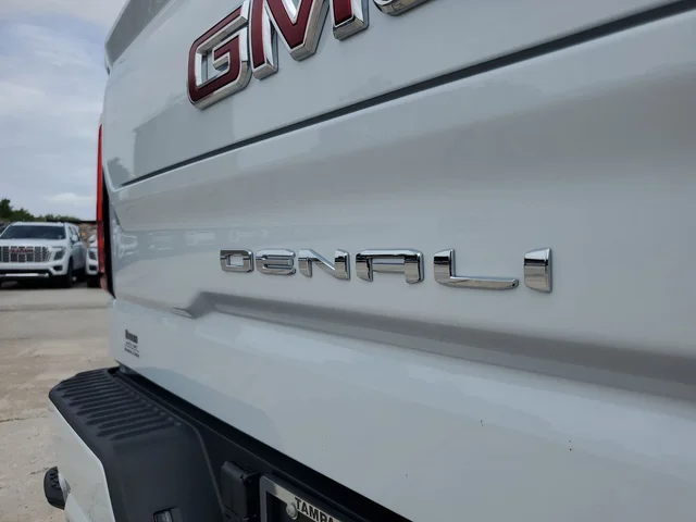 Nuevos GMC SIERRA 1500 à Estados chez autogozo