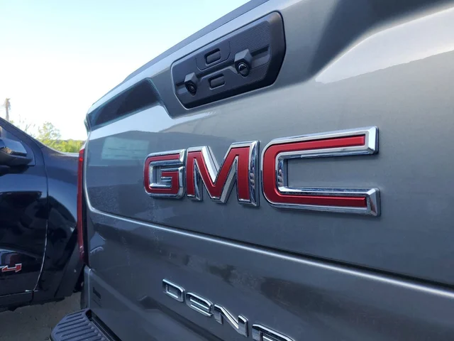 Nuevos GMC SIERRA 1500 à Estados chez autogozo