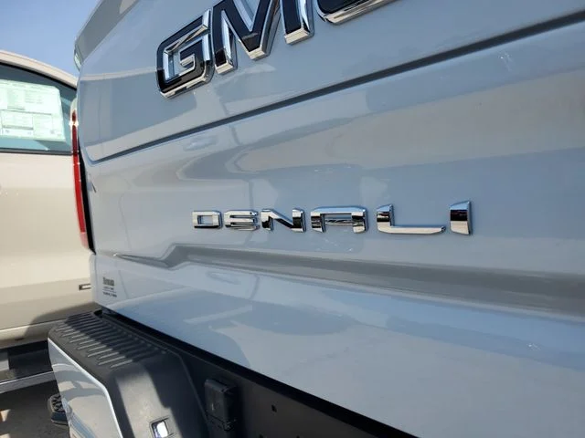 Nuevos GMC SIERRA 1500 à Estados chez autogozo