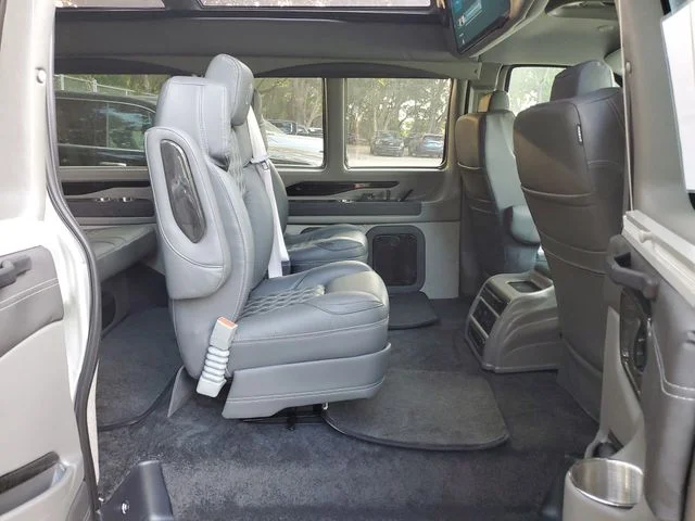 Nuevos GMC SAVANA 2500 à Estados chez autogozo