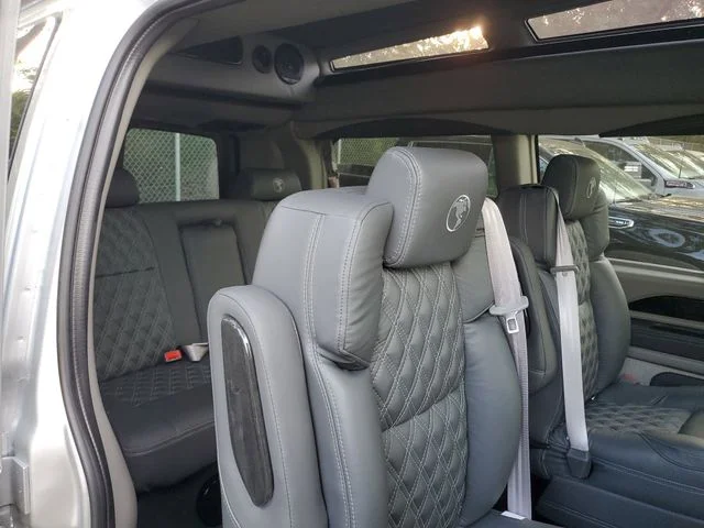 Nuevos GMC SAVANA 2500 à Estados chez autogozo