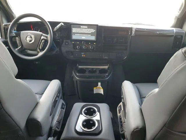 Nuevos GMC SAVANA 2500 à Estados chez autogozo