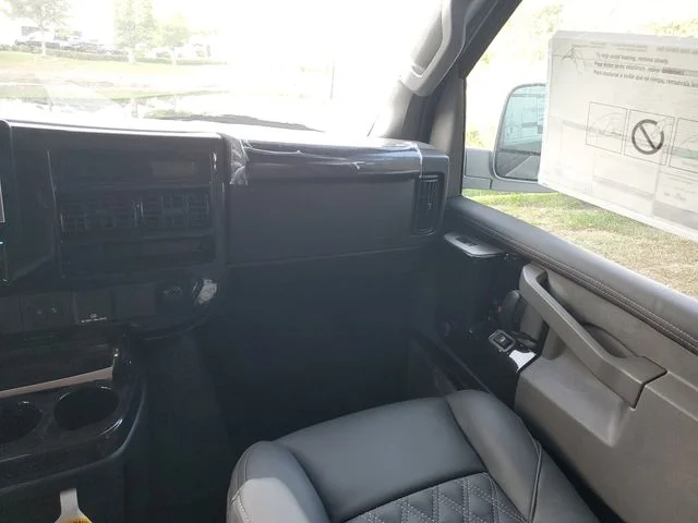 Nuevos GMC SAVANA 2500 à Estados chez autogozo