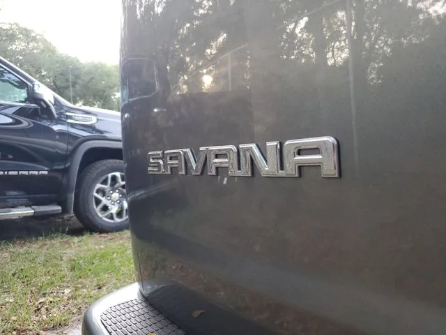 Nuevos GMC SAVANA 2500 à Estados chez autogozo