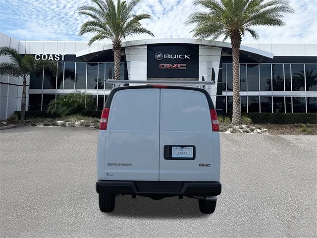 Nuevos GMC SAVANA 2500 à Estados chez autogozo