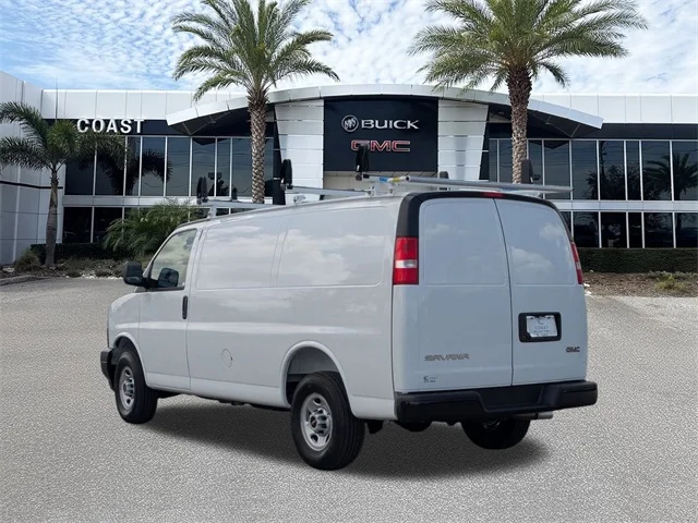 Nuevos GMC SAVANA 2500 à Estados chez autogozo