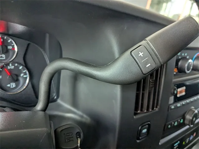 Nuevos GMC SAVANA 2500 à Estados chez autogozo
