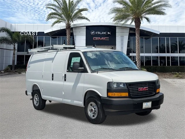 Nuevos GMC SAVANA 2500 à Estados chez autogozo
