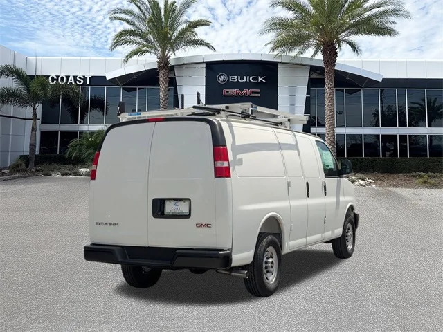 Nuevos GMC SAVANA 2500 à Estados chez autogozo