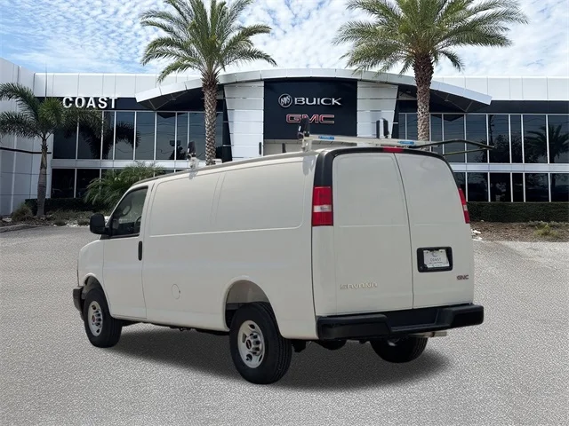 Nuevos GMC SAVANA 2500 à Estados chez autogozo