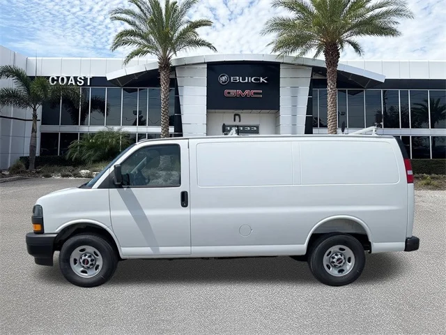 Nuevos GMC SAVANA 2500 à Estados chez autogozo