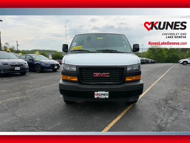Nuevos GMC SAVANA 2500 à Estados chez autogozo