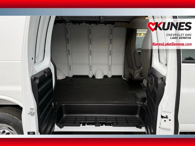 Nuevos GMC SAVANA 2500 à Estados chez autogozo