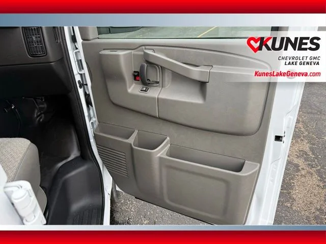 Nuevos GMC SAVANA 2500 à Estados chez autogozo