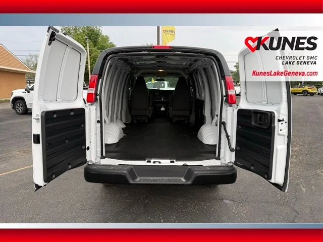 Nuevos GMC SAVANA 2500 à Estados chez autogozo