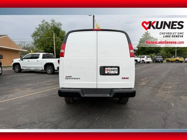 Nuevos GMC SAVANA 2500 à Estados chez autogozo
