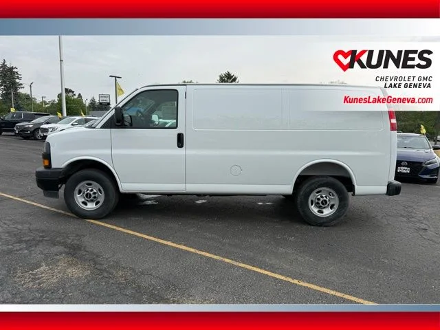 Nuevos GMC SAVANA 2500 à Estados chez autogozo