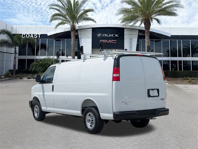 Nuevos GMC SAVANA 2500 à Estados chez autogozo