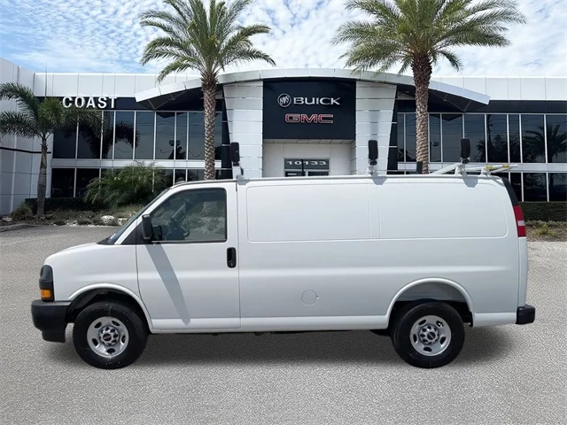 Nuevos GMC SAVANA 2500 à Estados chez autogozo