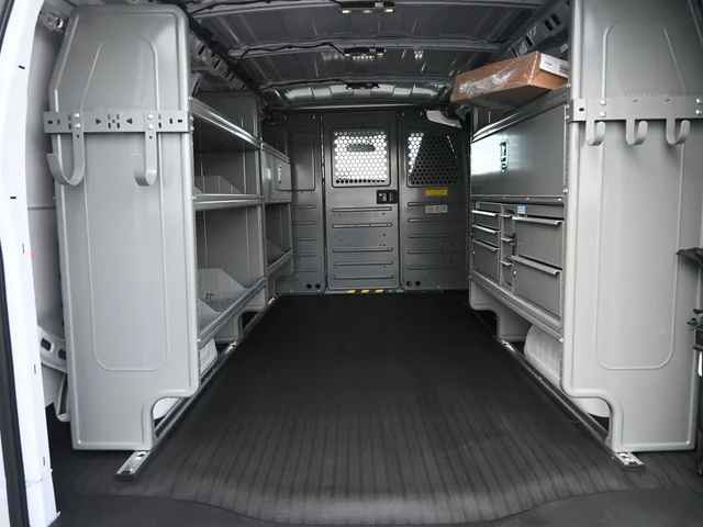 Nuevos GMC SAVANA 2500 à Estados chez autogozo
