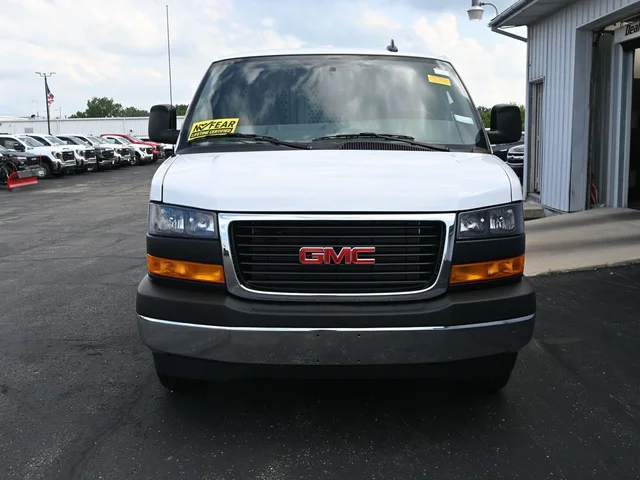 Nuevos GMC SAVANA 2500 à Estados chez autogozo