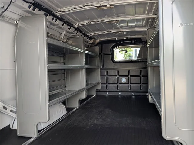 Nuevos GMC SAVANA 2500 à Estados chez autogozo