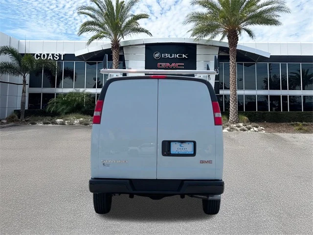 Nuevos GMC SAVANA 2500 à Estados chez autogozo