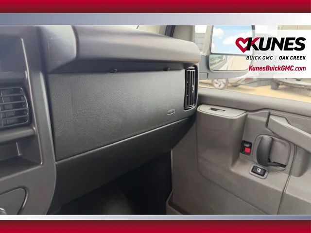 Nuevos GMC SAVANA 2500 à Estados chez autogozo