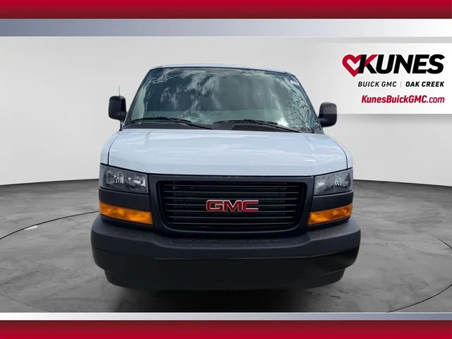 Nuevos GMC SAVANA 2500 à Estados chez autogozo