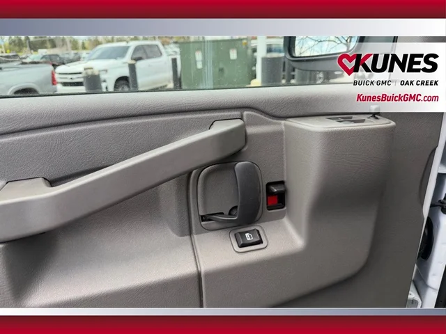 Nuevos GMC SAVANA 2500 à Estados chez autogozo