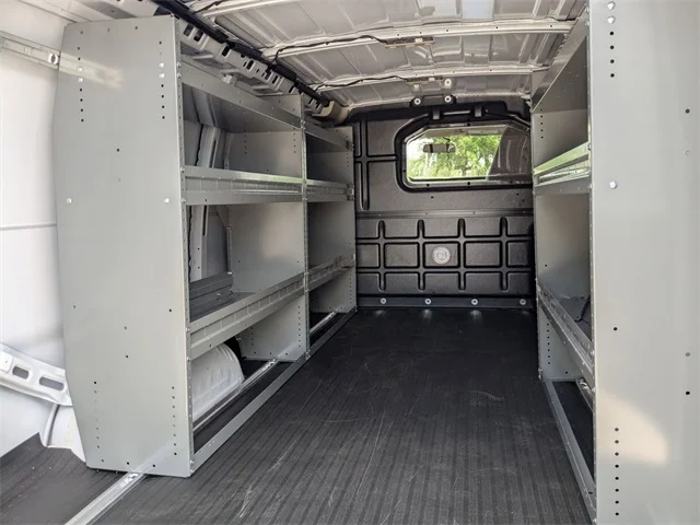 Nuevos GMC SAVANA 2500 à Estados chez autogozo