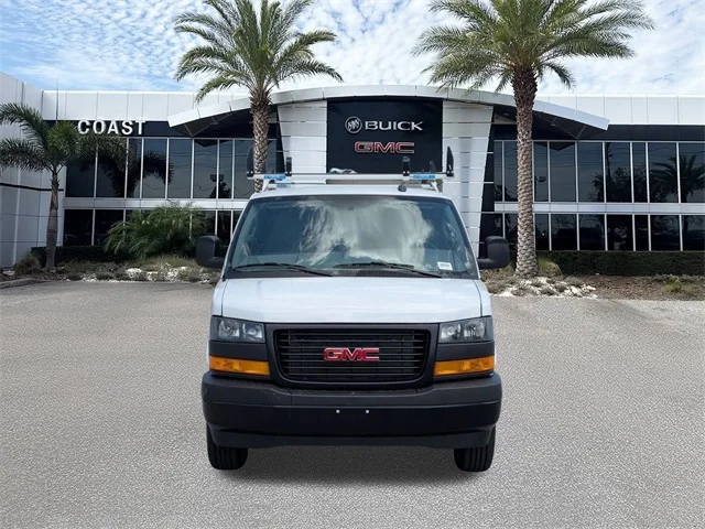 Nuevos GMC SAVANA 2500 à Estados chez autogozo