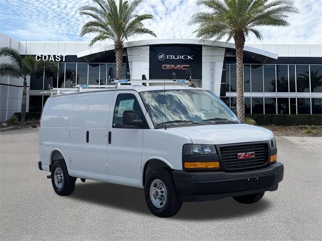 Nuevos GMC SAVANA 2500 à Estados chez autogozo