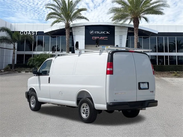Nuevos GMC SAVANA 2500 à Estados chez autogozo
