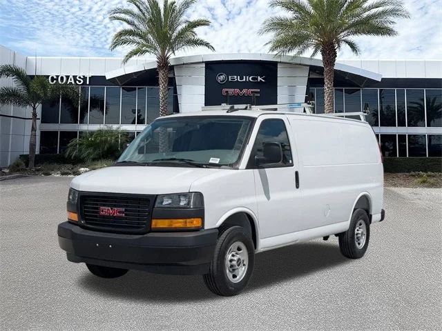 Nuevos GMC SAVANA 2500 à Estados chez autogozo