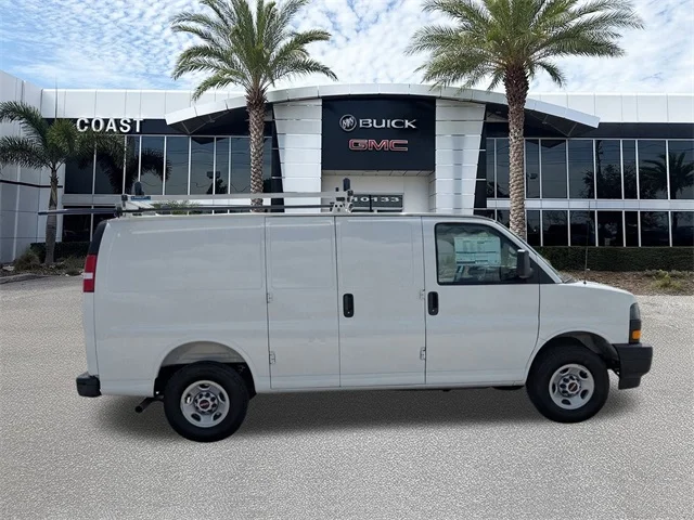 Nuevos GMC SAVANA 2500 à Estados chez autogozo