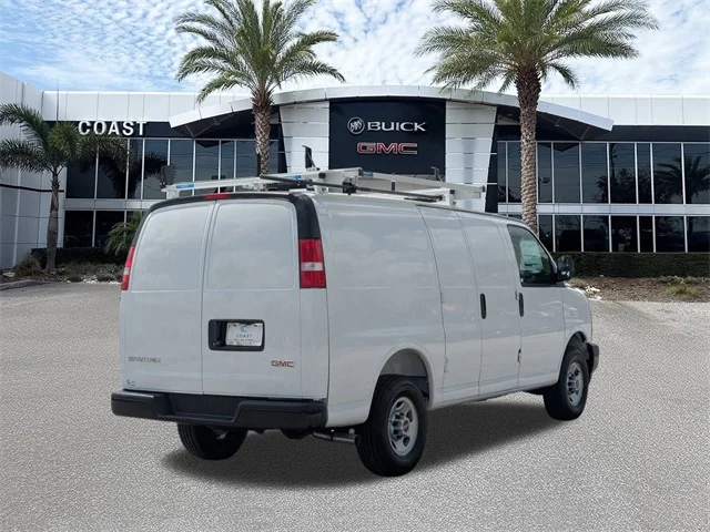 Nuevos GMC SAVANA 2500 à Estados chez autogozo