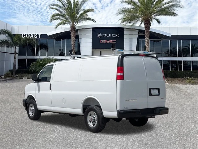 Nuevos GMC SAVANA 2500 à Estados chez autogozo
