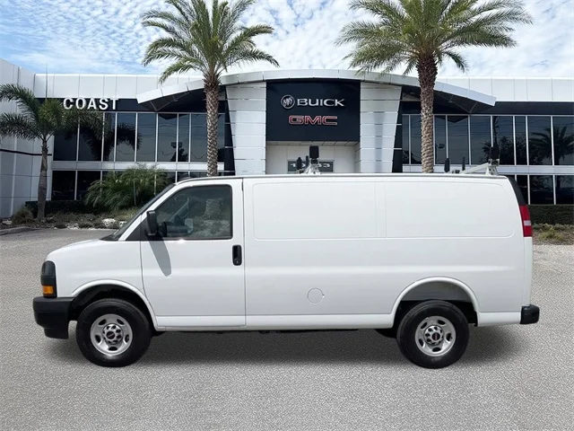Nuevos GMC SAVANA 2500 à Estados chez autogozo