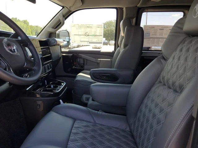 Nuevos GMC SAVANA 2500 à Estados chez autogozo