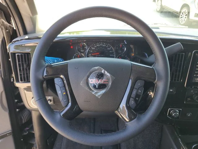 Nuevos GMC SAVANA 2500 à Estados chez autogozo
