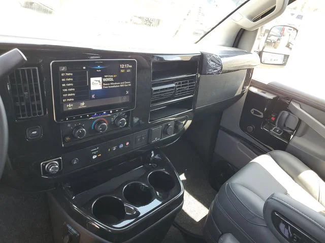 Nuevos GMC SAVANA 2500 à Estados chez autogozo